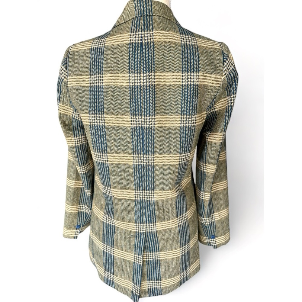 NWOT Daniel Rainn Plaid Blazer Button Front
Size Small - Picture 5 of 11